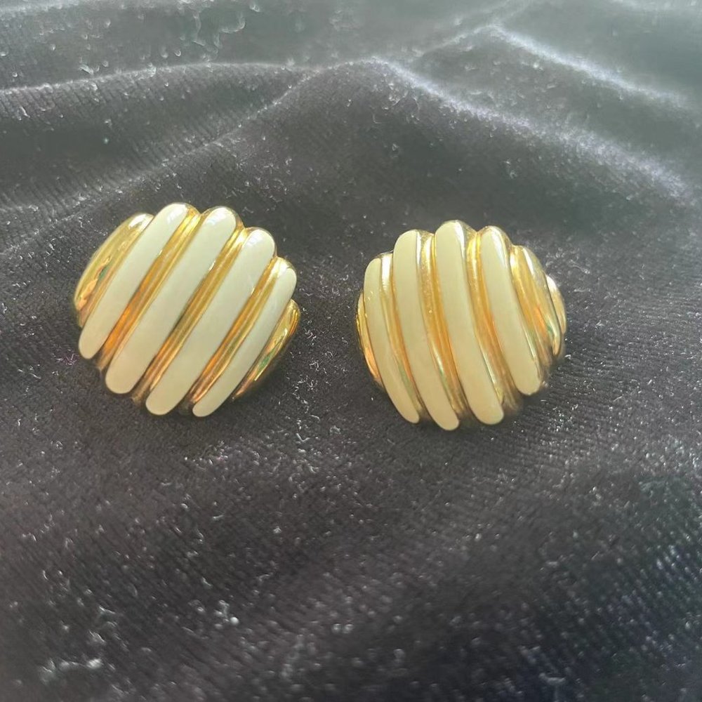 Vintage Givenchy Signed Pierced Button Earrings F… - image 5